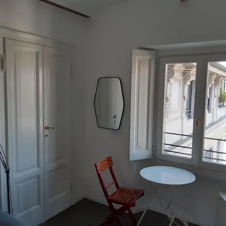 Di Charme Con Ingresso Indipendente Πανσιόν
